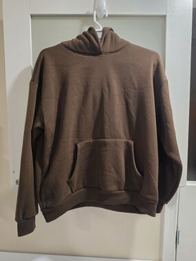 Cozy Brown Hooded Pullover Sweatshirt
